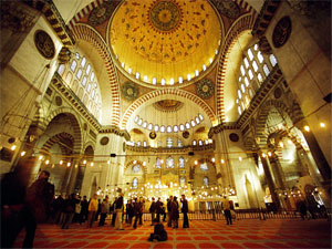 Sleymaniye'de bayram namaz iir Yahya Kemal Beyatl